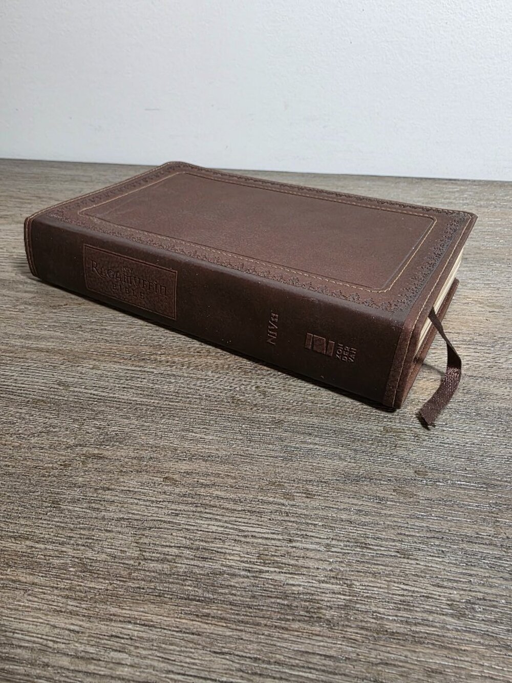 NIV Ragamuffin Bible by Zondervan Brown Leathersoft Cover Christian Devotional